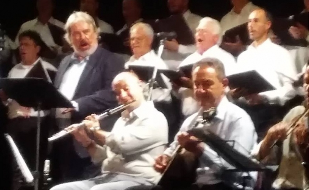 Έ&sigma;&mu;&iota;&xi;&alpha;&nu; &omicron;&iota; &chi;&omicron;&rho;&omega;&delta;ί&epsilon;&sigmaf; &kappa;&alpha;&iota; &epsilon;&rho;&mu;ή&nu;&epsilon;&upsilon;&sigma;&alpha;&nu; &Chi;&iota;ώ&tau;&eta;, &Zeta;&alpha;&mu;&pi;έ&tau;&alpha; &kappa;&alpha;&iota; &Kappa;&alpha;&zeta;&alpha;&nu;&tau;&zeta;ί&delta;&eta;!