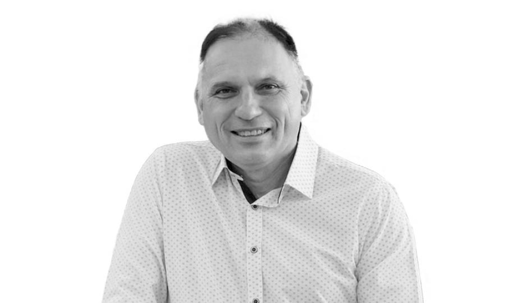 &Omicron;&iota; &delta;&rho;&epsilon;&pi;&alpha;&nu;&eta;&phi;ό&rho;&epsilon;&sigmaf; &Mu;&alpha;&nu;&iota;ά&tau;&iota;&sigma;&sigma;&epsilon;&sigmaf; &lambda;&alpha;&mu;&pi;&rho;ό &pi;&alpha;&rho;ά&delta;&epsilon;&iota;&gamma;&mu;&alpha; &tau;ό&lambda;&mu;&eta;&sigmaf; &kappa;&alpha;&iota; &gamma;&epsilon;&nu;&nu;&alpha;&iota;ό&tau;&eta;&tau;&alpha;&sigmaf; &sigma;&tau;&eta;&nu; &Pi;&alpha;&gamma;&kappa;ό&sigma;&mu;&iota;&alpha; &Iota;&sigma;&tau;&omicron;&rho;ί&alpha;