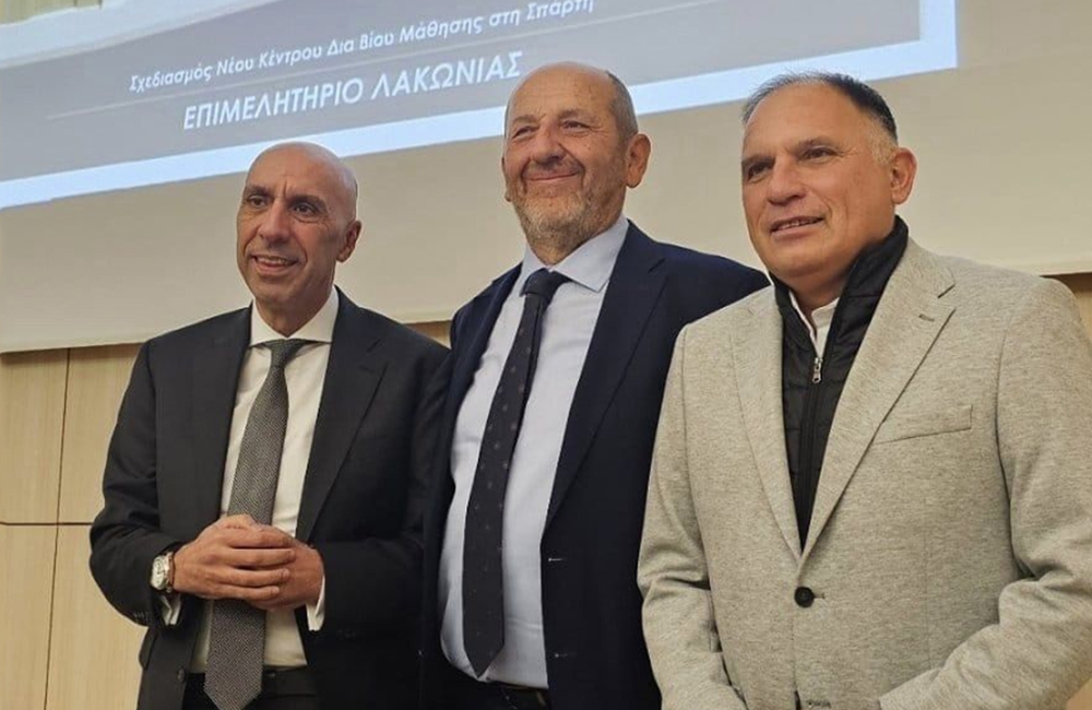 &Sigma;&tau;&iota;&sigmaf; &kappa;ά&lambda;&pi;&epsilon;&sigmaf; &gamma;&iota;&alpha; &tau;&eta; &nu;έ&alpha; &epsilon;&pi;&omicron;&chi;ή &tau;&omicron; &Epsilon;&pi;&iota;&mu;&epsilon;&lambda;&eta;&tau;ή&rho;&iota;&omicron; &Lambda;&alpha;&kappa;&omega;&nu;ί&alpha;&sigmaf;