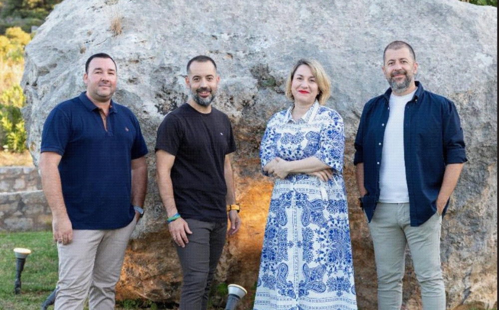 &Omicron;&iota; &laquo;&Gamma;&rho;&alpha;&mu;&mu;έ&sigmaf;&raquo; &tau;&rho;&alpha;&gamma;&omicron;&upsilon;&delta;&omicron;ύ&nu; &sigma;&tau;&omicron; &Pi;&alpha;&rho;ό&rho;&iota;