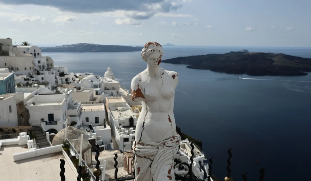 Έ&kappa;&tau;&alpha;&kappa;&tau;&eta; &alpha;&nu;&alpha;&kappa;&omicron;ί&nu;&omega;&sigma;&eta; &Epsilon;&Kappa;&Pi;&Alpha; &gamma;&iota;&alpha; &Sigma;&alpha;&nu;&tau;&omicron;&rho;ί&nu;&eta; &ndash; &Alpha;&mu;&omicron;&rho;&gamma;ό: &Pi;ά&nu;&omega; &alpha;&pi;ό 6400 &omicron;&iota; &sigma;&epsilon;&iota;&sigma;&mu;&omicron;ί