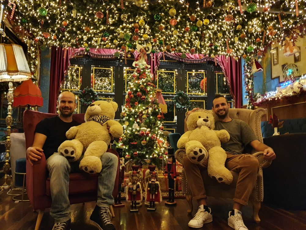 &laquo;The Drop&raquo;: &Tau;&omicron; &mu;έ&rho;&omicron;&sigmaf; &pi;&omicron;&upsilon; &eta; &delta;&eta;&mu;&iota;&omicron;&upsilon;&rho;&gamma;&iota;&kappa;ό&tau;&eta;&tau;&alpha; &epsilon;ί&nu;&alpha;&iota; &mu;&epsilon;&tau;&alpha;&delta;&omicron;&tau;&iota;&kappa;ή