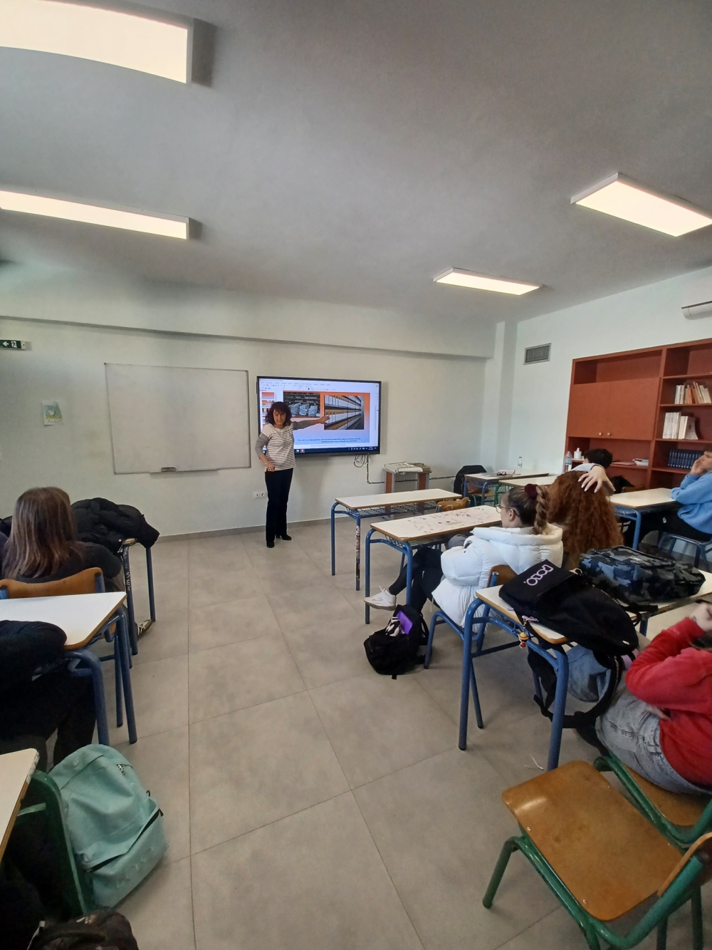 &Mu;&alpha;&theta;&eta;&tau;έ&sigmaf; &tau;&omicron;&upsilon; &Gamma;&Epsilon;&Lambda; &Mu;&omicron;&nu;&epsilon;&mu;&beta;&alpha;&sigma;ί&alpha;&sigmaf;  &pi;&epsilon;&rho;&iota;&eta;&gamma;ή&theta;&eta;&kappa;&alpha;&nu; &sigma;&tau;&omicron;&nu; &kappa;ό&sigma;&mu;&omicron; &tau;&omega;&nu; &Alpha;&rho;&chi;&epsilon;ί&omega;&nu;