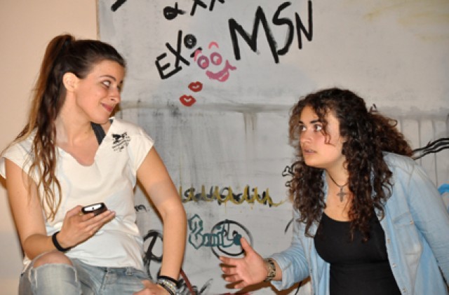 &Tau;&omicron; &laquo;DNA&raquo; &alpha;&nu;&epsilon;&beta;&alpha;ί&nu;&epsilon;&iota; &kappa;&alpha;&iota; &sigma;&tau;&eta;&nu; &Epsilon;&lambda;ί&kappa;&alpha; 