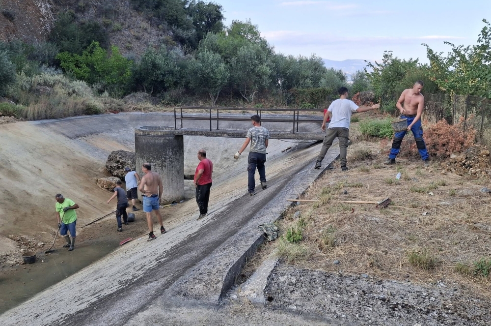&Omicron;&iota; &pi;&omicron;&lambda;ί&tau;&epsilon;&sigmaf; &kappa;&alpha;&theta;ά&rho;&iota;&sigma;&alpha;&nu; &tau;&iota;&sigmaf; &delta;&epsilon;&xi;&alpha;&mu;&epsilon;&nu;έ&sigmaf; ά&rho;&delta;&epsilon;&upsilon;&sigma;&eta;&sigmaf; &sigma;&tau;&eta;&nu; &Pi;&alpha;&lambda;&alpha;&iota;&omicron;&pi;&alpha;&nu;&alpha;&gamma;&iota;ά