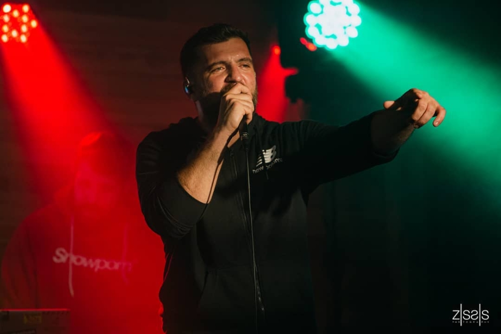 &Gamma;&iota;&alpha; &tau;&eta;&nu; &alpha;&gamma;ά&pi;&eta; &tau;&eta;&sigmaf; &mu;ά&nu;&alpha;&sigmaf; &mu;&iota;&lambda;ά &omicron; Anser &sigma;&tau;&eta;&nu; &nu;έ&alpha; &tau;&omicron;&upsilon; &kappa;&upsilon;&kappa;&lambda;&omicron;&phi;&omicron;&rho;ί&alpha;