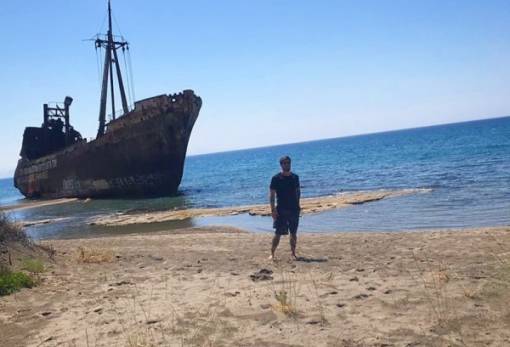 Ο Άκης στο «Καράβι» και τη Μάνη! (ΦΩΤΟ)