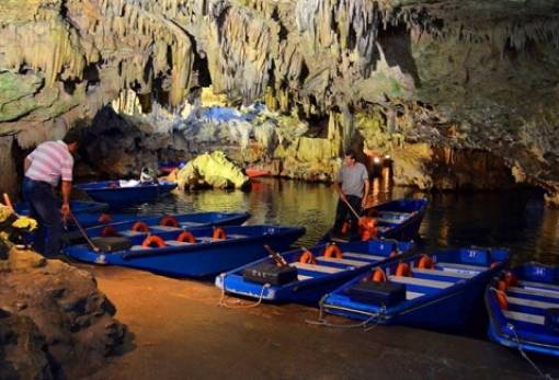 Κατάρτιση λεμβούχων για τις ανάγκες του Σπηλαίου Διρού