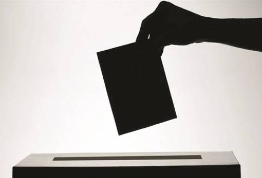 Ενδεχόμενο για απώλειες της ΝΔ «βγάζουν» τελευταίες δημοσκοπήσεις