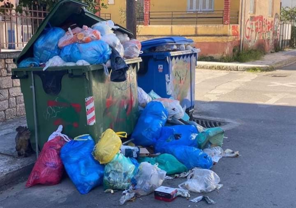 &laquo;&Zeta;&epsilon;&sigma;&tau;&alpha;ί&nu;&omicron;&upsilon;&nu;&raquo; &tau;&iota;&sigmaf; &mu;&eta;&chi;&alpha;&nu;έ&sigmaf; &tau;&alpha; &alpha;&pi;&omicron;&rho;&rho;&iota;&mu;&mu;&alpha;&tau;&omicron;&phi;ό&rho;&alpha; &tau;&eta;&sigmaf; &Sigma;&pi;ά&rho;&tau;&eta;&sigmaf;