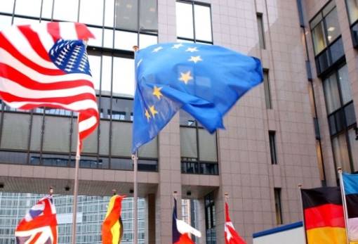 Αντίμετρα για τους δασμούς Τραμπ ψήφισε η ΕΕ