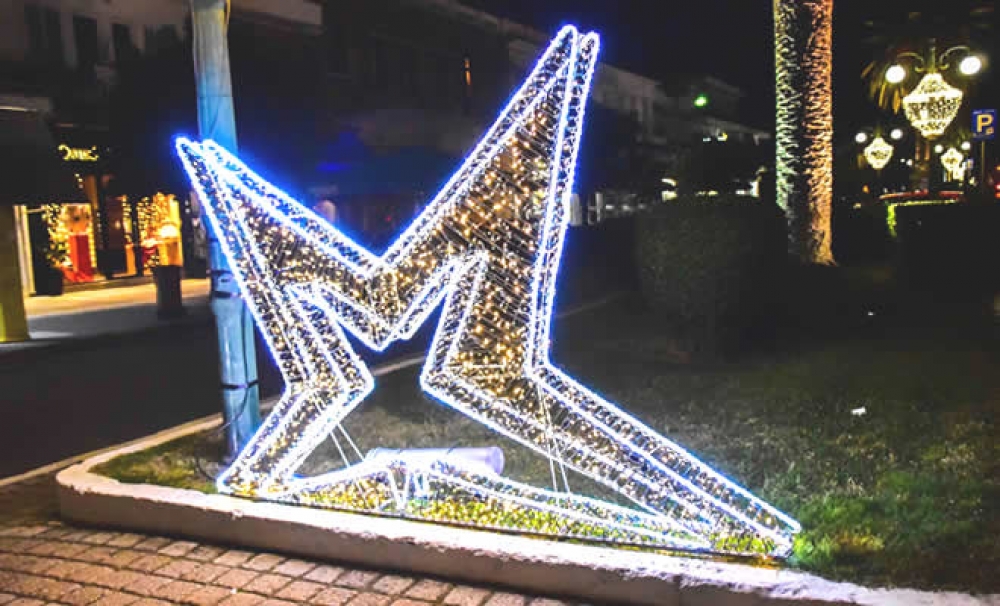 &Chi;&rho;&iota;&sigma;&tau;&omicron;&upsilon;&gamma;&epsilon;&nu;&nu;&iota;ά&tau;&iota;&kappa;&omicron;&sigmaf; &phi;&omega;&tau;&omicron;&gamma;&rho;&alpha;&phi;&iota;&kappa;ό&sigmaf; &delta;&iota;&alpha;&gamma;&omega;&nu;&iota;&sigma;&mu;ό&sigmaf; &alpha;&pi;ό &tau;&omicron; &Mu;&omicron;&upsilon;&sigma;&iota;&kappa;ό &Sigma;&chi;&omicron;&lambda;&epsilon;ί&omicron; &Sigma;&pi;ά&rho;&tau;&eta;&sigmaf;