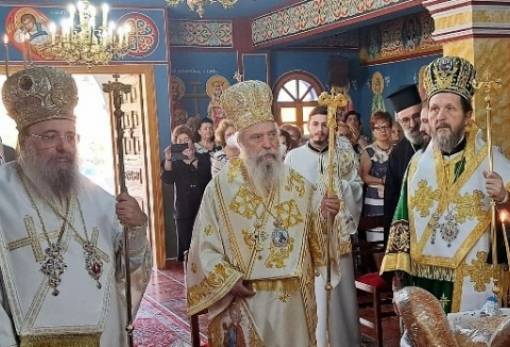 Με εκκλησιαστική ευλάβεια τα ονομαστήρια του Μητροπολίτη Ευσταθίου