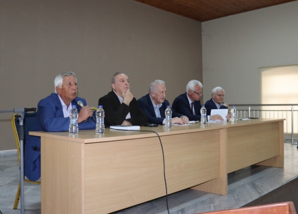 &Eta; &delta;&iota;&alpha;&chi;&rho;&omicron;&nu;&iota;&kappa;ή &pi;&omicron;&rho;&epsilon;ί&alpha; &tau;&eta;&sigmaf; &Alpha;&upsilon;&tau;&omicron;&delta;&iota;&omicron;ί&kappa;&eta;&sigma;&eta;&sigmaf; &upsilon;&pi;ό &tau;&eta; &sigma;&upsilon;&gamma;&gamma;&rho;&alpha;&phi;&iota;&kappa;ή &laquo;&mu;&alpha;&tau;&iota;ά&raquo; &tau;&omicron;&upsilon; &Eta;&lambda;. &Pi;&alpha;&nu;&alpha;&gamma;&iota;&omega;&tau;&alpha;&kappa;ά&kappa;&omicron;&upsilon;