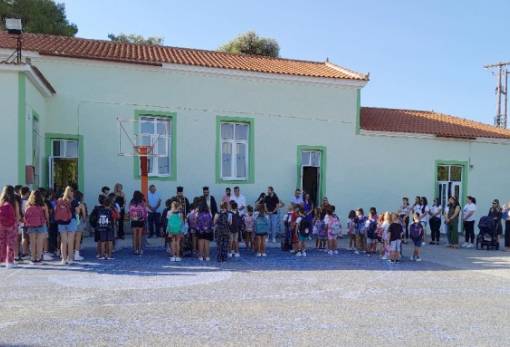 Λαϊκή Συσπείρωση Δήμου Ευρώτα: «Τα παιδιά μας αξίζουν πολύ περισσότερα από τα ψίχουλα που τους δίνουν»