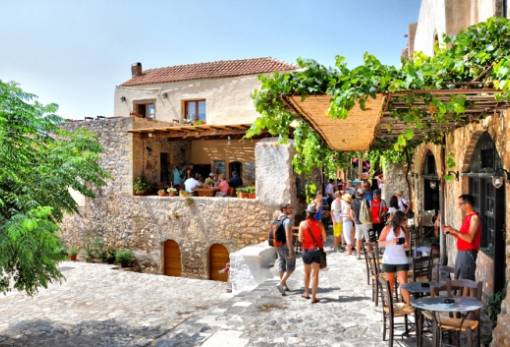 Μειωμένη η τουριστική κίνηση φέτος στην Πελοπόννησο