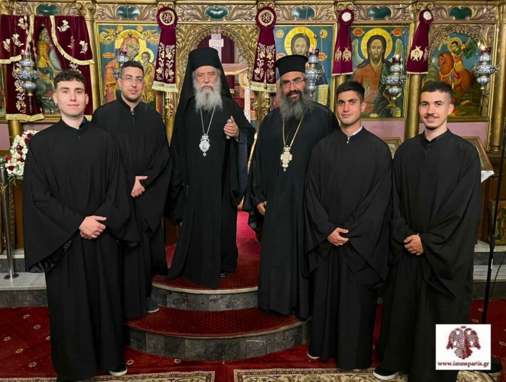 &Tau;έ&sigma;&sigma;&epsilon;&rho;&alpha; &alpha;&delta;έ&lambda;&phi;&iota;&alpha; &chi;&epsilon;&iota;&rho;&omicron;&theta;&epsilon;&tau;ή&theta;&eta;&kappa;&alpha;&nu; &alpha;&nu;&alpha;&gamma;&nu;ώ&sigma;&tau;&epsilon;&sigmaf; &sigma;&tau;&eta; &Mu;&upsilon;&rho;&tau;&iota;ά