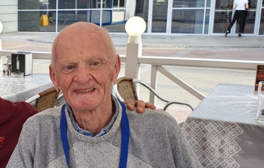 &Alpha;&nu;&alpha;&pi;&alpha;ύ&theta;&eta;&kappa;&epsilon; &omicron; &laquo;&pi;&alpha;&tau;έ&rho;&alpha;&sigmaf;&raquo; &tau;&omega;&nu; &Pi;&alpha;&iota;&delta;&iota;&kappa;ώ&nu; &Alpha;&gamma;ώ&nu;&omega;&nu; &Mu;. &Kappa;&lambda;έ&mu;&epsilon;&nu;&sigmaf;