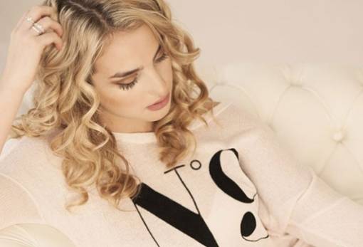 Πως θα κάνεις μπούκλες τα μαλλιά σου χωρίς ψαλίδι