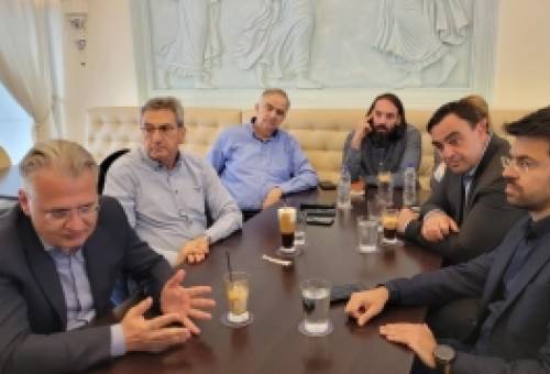 Αισιόδοξος και ρεαλιστής ο Δ. Πτωχός  για τη Λακωνία σε «πληθωρικό» καφέ με τα ΜΜΕ