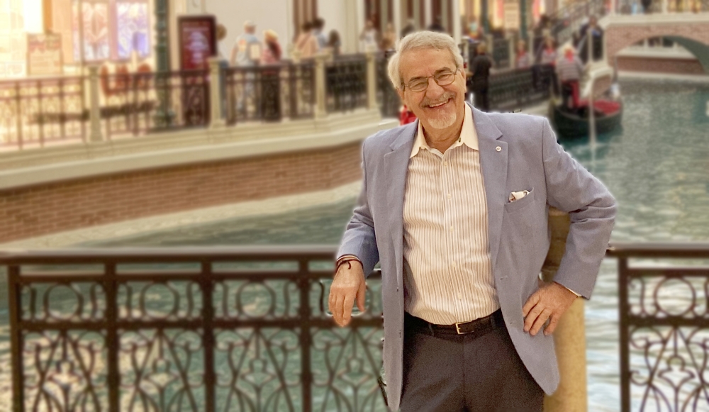 &Alpha;&pi;ό έ&nu;&alpha; &sigma;&pi;&alpha;&rho;&tau;&iota;&alpha;&tau;&iota;&kappa;ό &chi;&omega;&rho;&iota;ό &sigma;&tau;&omicron; &Chi;ά&rho;&beta;&alpha;&rho;&nu;&tau;: &Mu;&iota;&alpha; &zeta;&omega;ή &alpha;&phi;&iota;&epsilon;&rho;&omega;&mu;έ&nu;&eta; &sigma;&tau;&eta; &theta;&epsilon;&rho;&alpha;&pi;&epsilon;ί&alpha; &kappa;&alpha;&iota; &tau;&eta;&nu; &pi;&rho;&omicron;&sigma;&phi;&omicron;&rho;ά