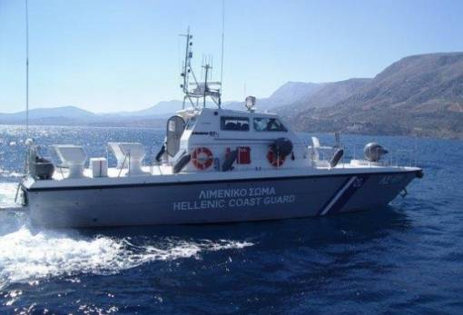 Σκάφος προσέκρουσε σε βραχονησίδα στον Αρχάγγελο Λακωνίας