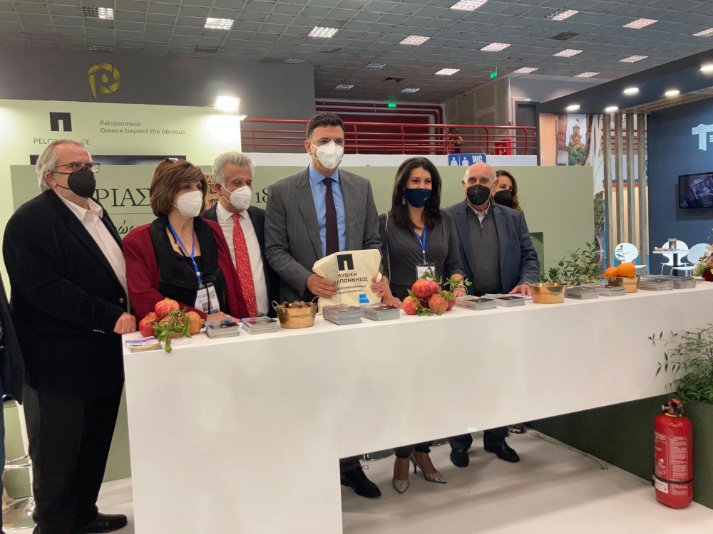 &Tau;&omicron; &tau;&omicron;&upsilon;&rho;&iota;&sigma;&tau;&iota;&kappa;ό &pi;&rho;&omicron;ϊό&nu; &tau;&omicron;&upsilon; &Delta;. &Sigma;&pi;ά&rho;&tau;&eta;&sigmaf; &pi;&rho;&omicron;&beta;&lambda;ή&theta;&eta;&kappa;&epsilon; &sigma;&tau;&eta; &laquo;Philoxenia&raquo; (&Phi;&Omega;&Tau;&Omicron;)