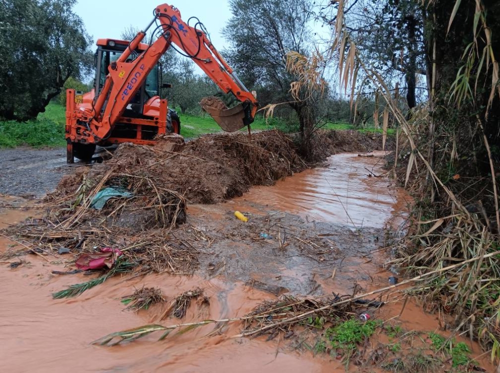 &laquo;Ά&nu;&omicron;&iota;&xi;&alpha;&nu; &omicron;&iota; &omicron;&upsilon;&rho;&alpha;&nu;&omicron;ί&raquo; &pi;ά&nu;&omega; &alpha;&pi;ό &tau;&omicron; &Alpha;&phi;&upsilon;&sigma;&sigma;&omicron;ύ! (&Phi;&Omega;&Tau;&Omicron;)