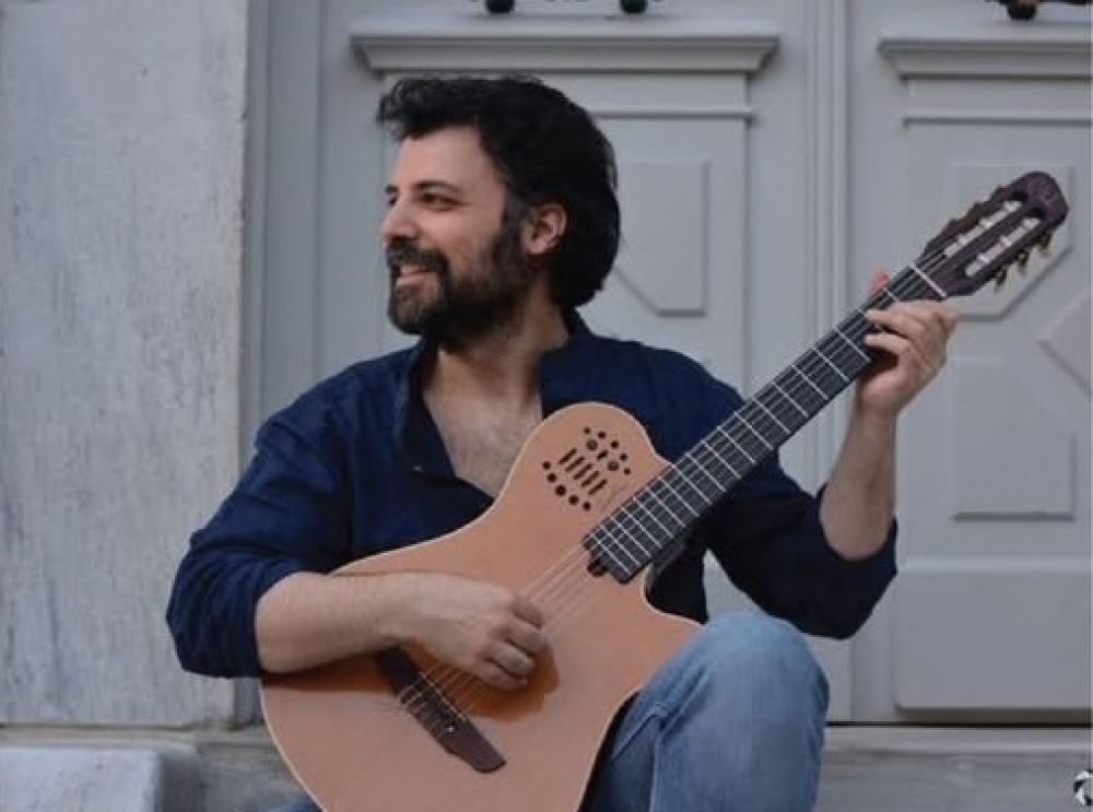 &Mu;&omicron;&upsilon;&sigma;&iota;&kappa;ή &beta;&rho;&alpha;&delta;&iota;ά  &mu;&epsilon; &tau;&omicron;&nu; &Pi;. &Mu;&pi;&omicron;ύ&sigma;&alpha;&lambda;&eta; &sigma;&tau;&eta; &Gamma;&lambda;&upsilon;&kappa;ό&beta;&rho;&upsilon;&sigma;&eta;