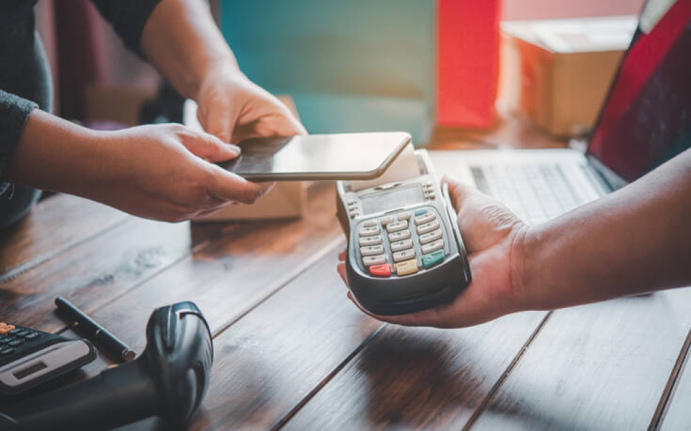 &Eta;&lambda;&epsilon;&kappa;&tau;&rho;&omicron;&nu;&iota;&kappa;έ&sigmaf; &alpha;&pi;&omicron;&delta;&epsilon;ί&xi;&epsilon;&iota;&sigmaf;: &Pi;&omicron;&iota;&epsilon;&sigmaf; &mu;&epsilon;&tau;&rho;ά&nu;&epsilon; &delta;&iota;&pi;&lambda;ά &gamma;&iota;&alpha; &tau;&eta;&nu; έ&kappa;&pi;&tau;&omega;&sigma;&eta; &phi;ό&rho;&omicron;&upsilon; &tau;&omicron; 2026