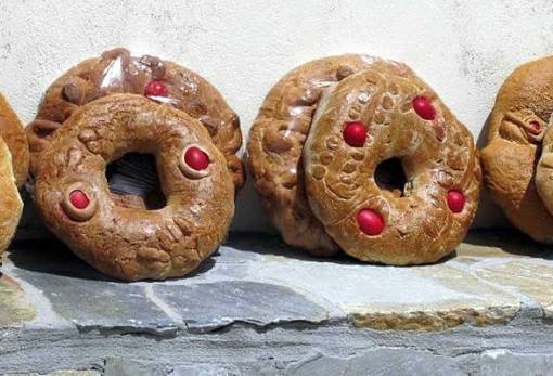 Το έθιμο της «Κουλούρας»  αναβιώνει και φέτος στη Λιαντίνα