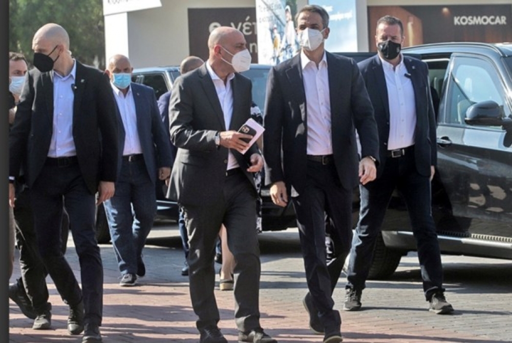 &Gamma;&iota;&alpha; &pi;&rho;ό&epsilon;&delta;&rho;&omicron;&sigmaf; &tau;&omicron;&upsilon; &Epsilon;&Beta;&Epsilon;&Alpha; &omicron; &laquo;&sigma;&omega;&mu;&alpha;&tau;&omicron;&phi;ύ&lambda;&alpha;&kappa;&alpha;&sigmaf;&raquo; &tau;&omicron;&upsilon; &Kappa;. &Mu;&eta;&tau;&sigma;&omicron;&tau;ά&kappa;&eta;, &Gamma;&iota;ά&nu;&nu;&eta;&sigmaf; &Mu;&pi;&rho;&alpha;&tau;ά&kappa;&omicron;&sigmaf;