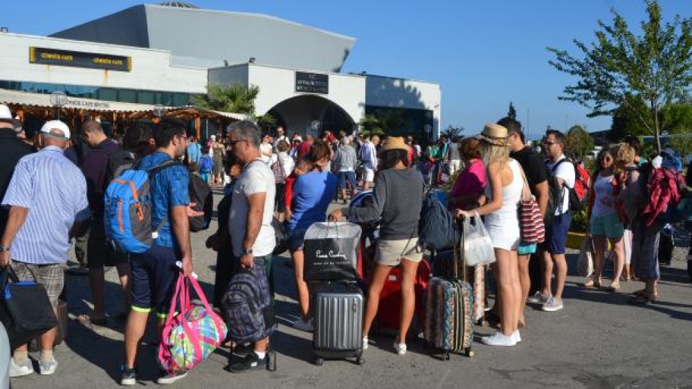 14,4% &alpha;ύ&xi;&eta;&sigma;&eta; &alpha;&epsilon;&rho;&omicron;&pi;&omicron;&rho;&iota;&kappa;ώ&nu; &alpha;&phi;ί&xi;&epsilon;&omega;&nu; &sigma;&tau;&eta;&nu; &Pi;&epsilon;&lambda;&omicron;&pi;ό&nu;&nu;&eta;&sigma;&omicron; &mu;έ&sigma;&alpha; &sigma;&epsilon; έ&nu;&alpha;&nu; &chi;&rho;ό&nu;&omicron;