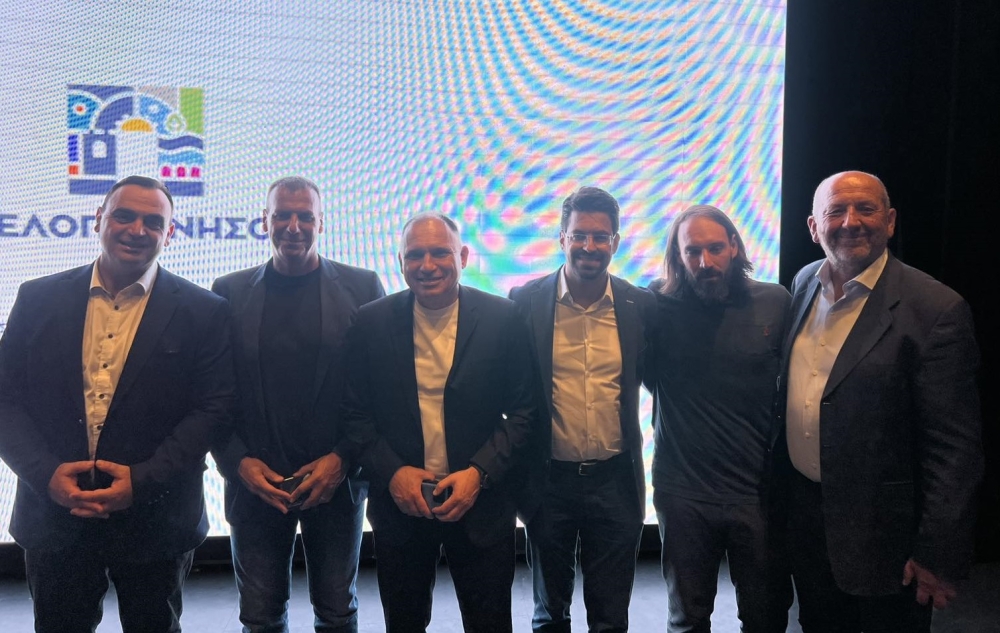 &Sigma;&tau;&eta;&nu; &pi;&alpha;&rho;&omicron;&upsilon;&sigma;ί&alpha;&sigma;&eta; &tau;&omicron;&upsilon; &nu;έ&omicron;&upsilon; Place Brand &tau;&eta;&sigmaf; &Pi;&epsilon;&rho;&iota;&phi;έ&rho;&epsilon;&iota;&alpha;&sigmaf; &Pi;&epsilon;&lambda;&omicron;&pi;&omicron;&nu;&nu;ή&sigma;&omicron;&upsilon; &omicron; &Delta;. &Sigma;&pi;ά&rho;&tau;&eta;&sigmaf;