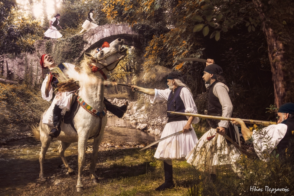 &Omicron; &pi;&alpha;&tau;ή&rho; &laquo;&delta;&omicron;&lambda;&omicron;&phi;&omicron;&nu;&epsilon;ί&raquo; &tau;&omicron;&nu; &upsilon;&iota;ό!