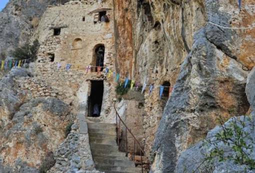 15 Σεπτεμβρίου 1825: Το Ολοκαύτωμα του Παλαιομονάστηρου Βρονταμά