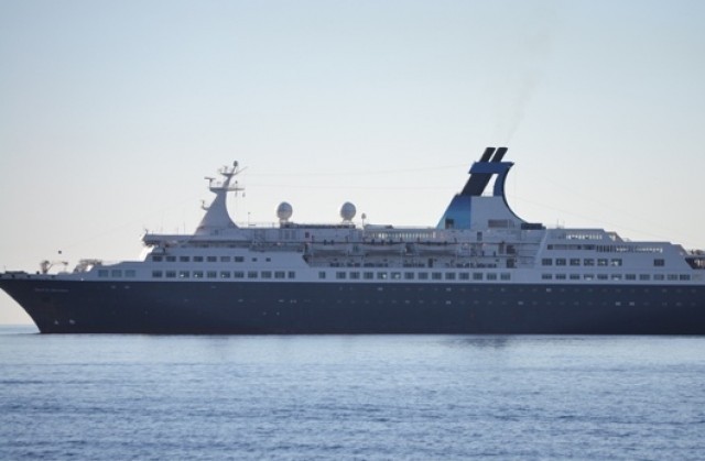  &Sigma;&tau;&eta; &Mu;&omicron;&nu;&epsilon;&mu;&beta;&alpha;&sigma;&iota;ά &tau;&omicron; &pi;&rho;ώ&tau;&omicron; &kappa;&rho;&omicron;&upsilon;&alpha;&zeta;&iota;&epsilon;&rho;ό&pi;&lambda;&omicron;&iota;&omicron;