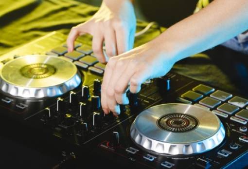 Gastro-dj party στη Βαμβακού