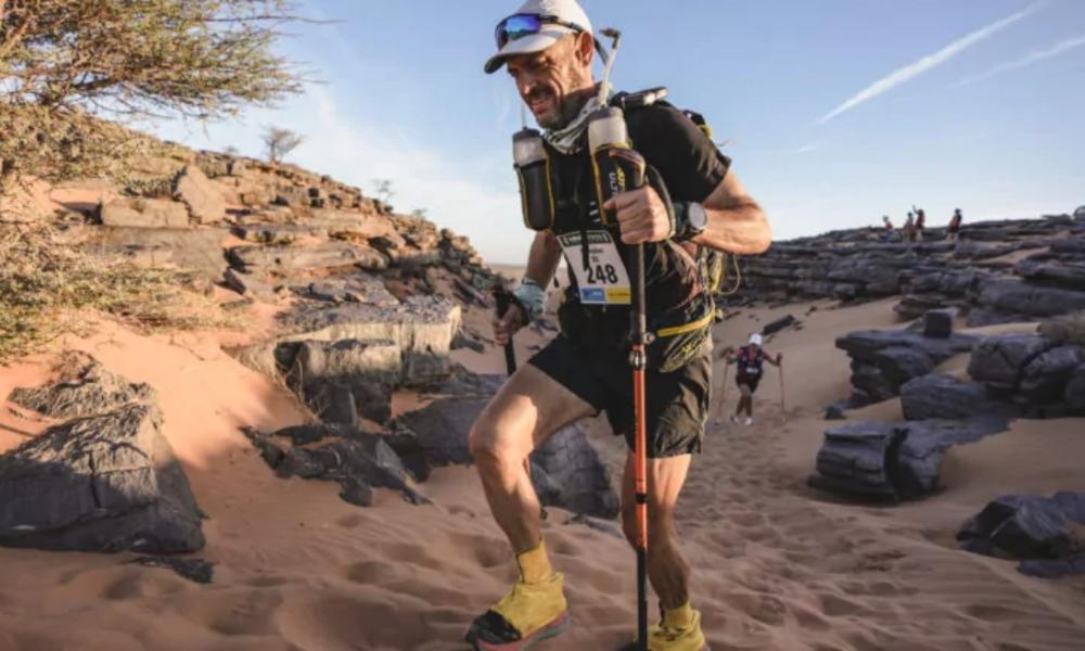 &Theta;&lambda;ί&psi;&eta; &sigma;&tau;&eta; &delta;&rho;&omicron;&mu;&iota;&kappa;ή &kappa;&omicron;&iota;&nu;ό&tau;&eta;&tau;&alpha;&sigmaf; &tau;&eta;&sigmaf; &Epsilon;&lambda;&lambda;ά&delta;&alpha;&sigmaf;