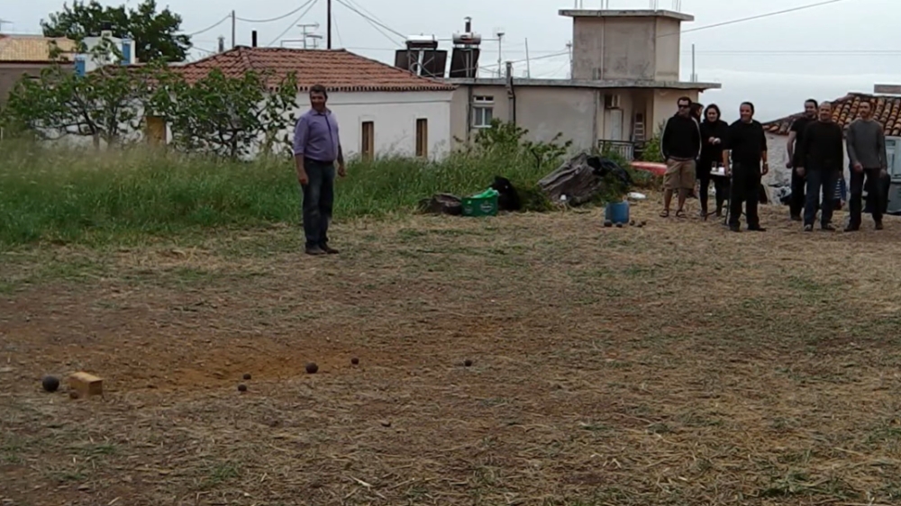 &laquo;&Mu;&pi;&alpha;&lambda;&iota;ά&raquo; ή &alpha;&lambda;&lambda;&iota;ώ&sigmaf; &laquo;&Kappa;ό&sigma;&tau;&alpha;&raquo;: &Tau;&omicron; &pi;&alpha;&sigma;&chi;&alpha;&lambda;&iota;&nu;ό &pi;&alpha;&iota;&chi;&nu;ί&delta;&iota; &pi;&omicron;&upsilon; &kappa;&rho;&alpha;&tau;&omicron;ύ&nu; &alpha;&kappa;ό&mu;&alpha; &zeta;&omega;&nu;&tau;&alpha;&nu;ό &sigma;&tau;&omicron;&nu; &Alpha;&gamma;. &Nu;&iota;&kappa;ό&lambda;&alpha;&omicron; &Beta;&omicron;&iota;ώ&nu;