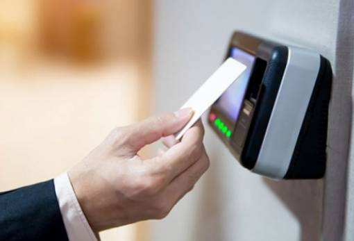 Αλλαγές στην εφαρμογή της ψηφιακής κάρτας εργασίας