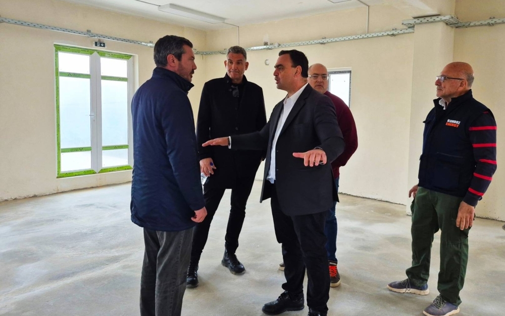 &Epsilon;&pi;&iota;&tau;&alpha;&chi;ύ&nu;&omicron;&nu;&tau;&alpha;&iota; &omicron;&iota; &epsilon;&rho;&gamma;&alpha;&sigma;ί&epsilon;&sigmaf; &sigma;&tau;&omicron; &upsilon;&pi;ό &alpha;&nu;έ&gamma;&epsilon;&rho;&sigma;&eta; &sigma;&chi;&omicron;&lambda;&iota;&kappa;ό &sigma;&upsilon;&gamma;&kappa;&rho;ό&tau;&eta;&mu;&alpha; &Epsilon;&lambda;&alpha;&phi;&omicron;&nu;ή&sigma;&omicron;&upsilon;