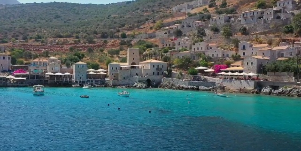 &Eta; &Pi;&epsilon;&lambda;&omicron;&pi;ό&nu;&nu;&eta;&sigma;&omicron;&sigmaf; &omega;&sigmaf; &epsilon;&mu;&pi;&epsilon;&iota;&rho;ί&alpha; &gamma;&nu;ή&sigma;&iota;&alpha;&sigmaf; &Epsilon;&lambda;&lambda;ά&delta;&alpha;&sigmaf;