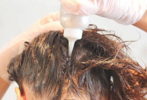 3 εύκολοι τρόποι για να βάψετε τα μαλλιά σας με φυσικό τρόπο