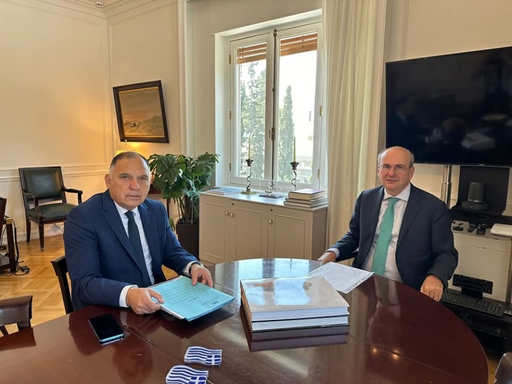 &Tau;&alpha; &pi;&rho;&omicron;&beta;&lambda;ή&mu;&alpha;&tau;&alpha; &tau;&eta;&sigmaf; &Lambda;&alpha;&kappa;&omega;&nu;ί&alpha;&sigmaf; έ&theta;&epsilon;&sigma;&epsilon; &omicron; &Kappa;&rho;&eta;&tau;&iota;&kappa;ό&sigmaf; &sigma;&tau;&omicron;&nu; &Chi;&alpha;&tau;&zeta;&eta;&delta;ά&kappa;&eta;