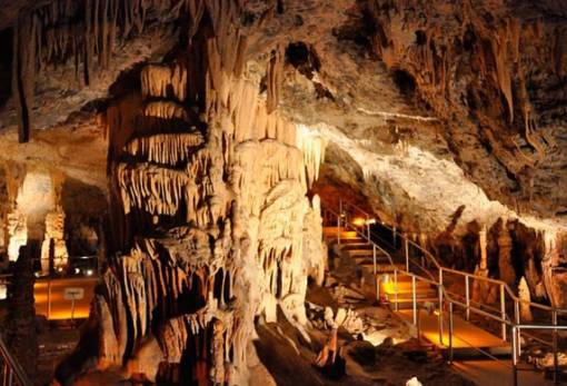 Επισκέψιμο και τον Σεπτέμβριο το Σπήλαιο Καστανιάς