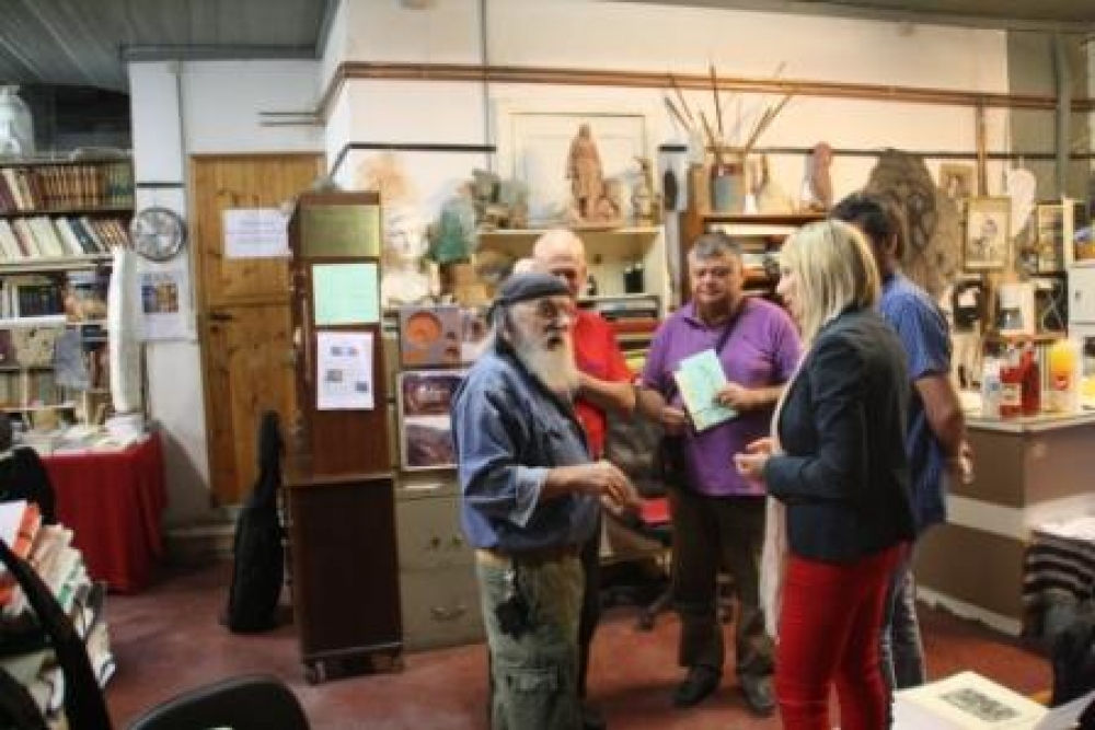 &Pi;&alpha;&rho;&omicron;&upsilon;&sigma;ί&alpha;&sigma;&eta; &beta;&iota;&beta;&lambda;ί&omega;&nu; &tau;&omicron;&upsilon; &Beta;&lambda;. &Rho;&alpha;&sigma;&sigma;&iota;ά &sigma;&tau;&omicron; &epsilon;&rho;&gamma;&alpha;&sigma;&tau;ή&rho;&iota; &tau;&omicron;&upsilon; &Mu;&iota;&chi;. &Kappa;ά&sigma;&sigma;&eta;