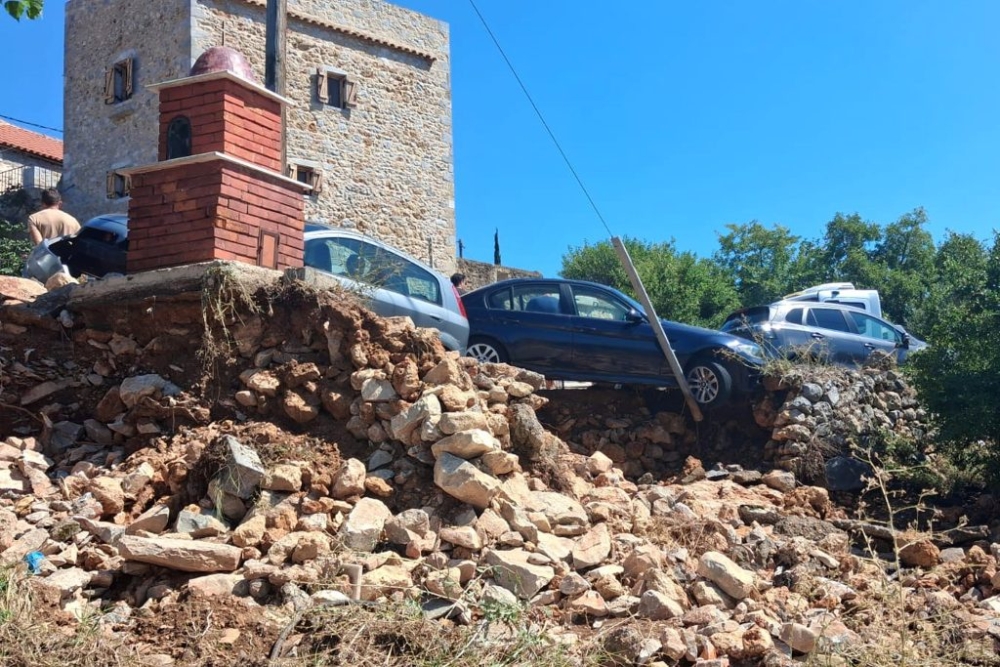 &Pi;&upsilon;&kappa;&nu;ή &eta; &epsilon;&iota;&delta;&eta;&sigma;&epsilon;&omicron;&gamma;&rho;&alpha;&phi;ί&alpha; &tau;&omega;&nu; &eta;&mu;&epsilon;&rho;ώ&nu; &sigma;&tau;&eta; &Lambda;&alpha;&kappa;&omega;&nu;ί&alpha;