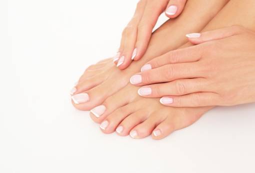 Πώς θα κάνεις το ημιμόνιμο μανικιούρ σου να διαρκέσει περισσότερο