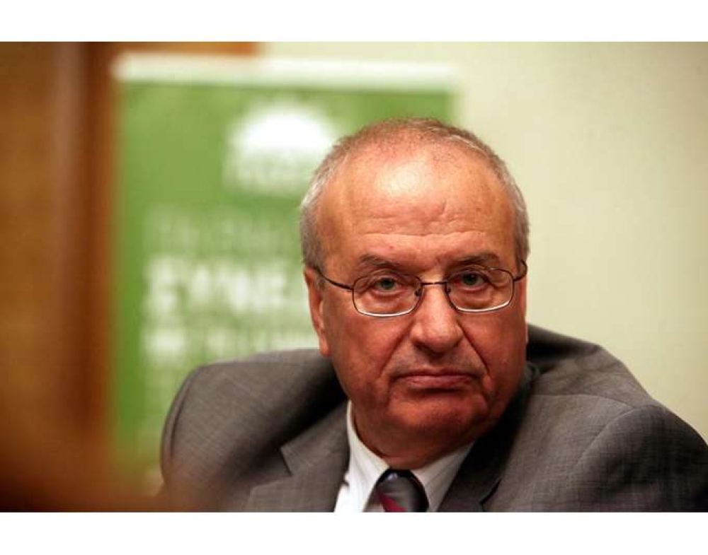 &Delta;ύ&omicron; &chi;&rho;ό&nu;&iota;&alpha; &chi;&omega;&rho;ί&sigmaf; &tau;&omicron;&nu; &Lambda;&epsilon;&omega;&nu;ί&delta;&alpha; &Gamma;&rho;&eta;&gamma;&omicron;&rho;ά&kappa;&omicron;: &laquo;Έ&phi;&upsilon;&gamma;&epsilon; &delta;&upsilon;&nu;&alpha;&mu;&iota;&kappa;ό&sigmaf;, &delta;&rho;&alpha;&sigma;&tau;ή&rho;&iota;&omicron;&sigmaf;, &alpha;&gamma;έ&rho;&omega;&chi;&omicron;&sigmaf;&raquo;